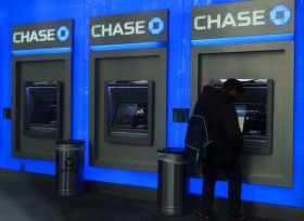 Viral Videos Mislead Viewers with Alleged Chase Bank ATM "Hack" for Free Cash